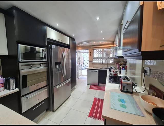 3 BEDROOM HOUSE FOR SALE IN PALMVIEW